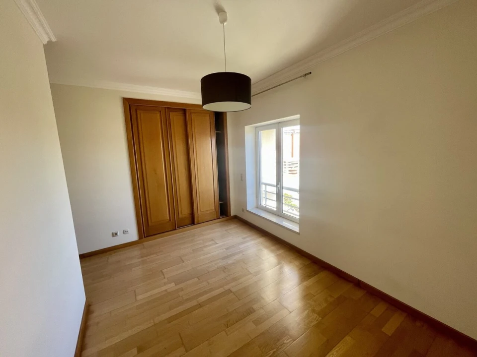 Apartamento T3 para Venda em Quarteira Foto 17
