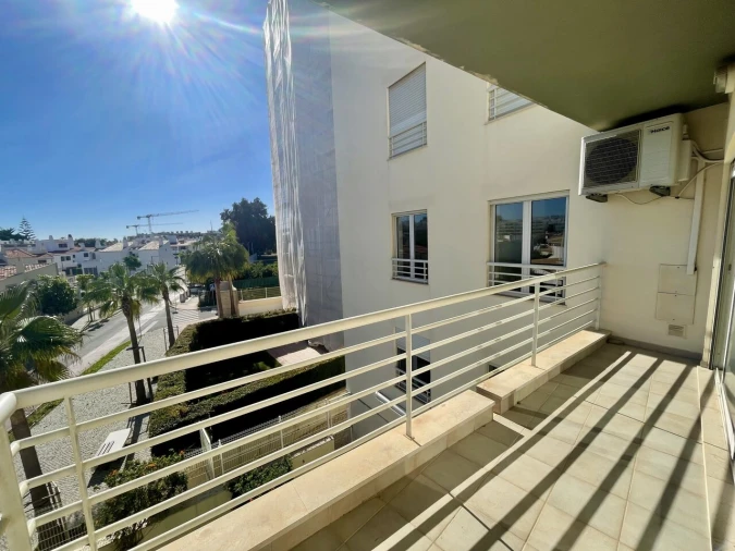 Apartamento T3 para Venda em Quarteira Foto 10