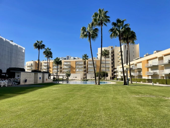 Apartamento T3 para Venda em Quarteira Foto 23