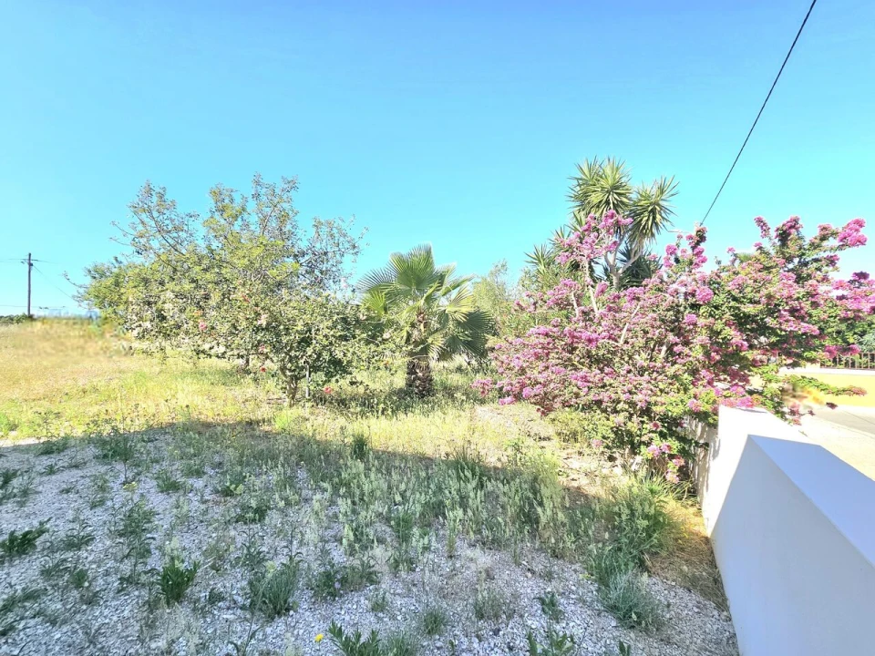 Moradia T1 para Venda em Armação de Pera Foto 5