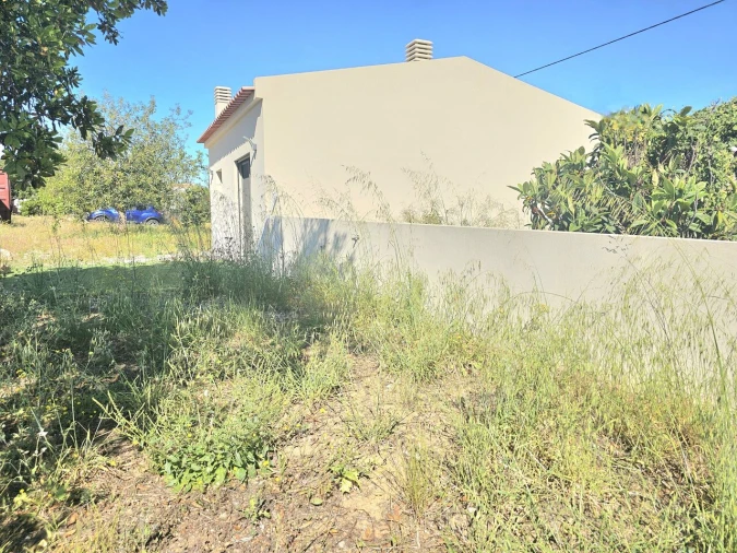 Moradia T1 para Venda em Armação de Pera Foto 3