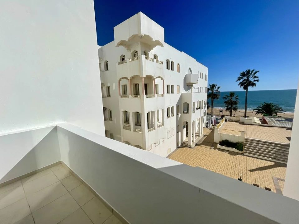 Apartamento T2 para Venda em Quarteira Foto 2