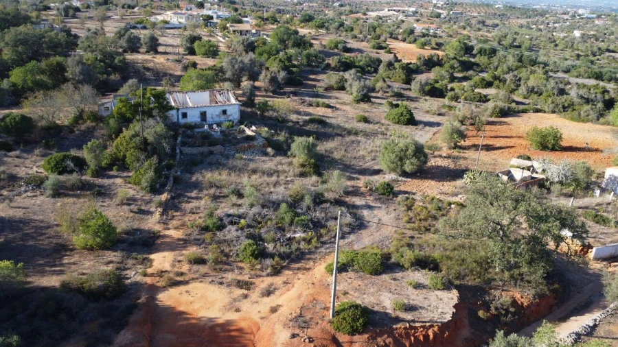 Moradia T2 para Venda em Armação de Pera Foto 3