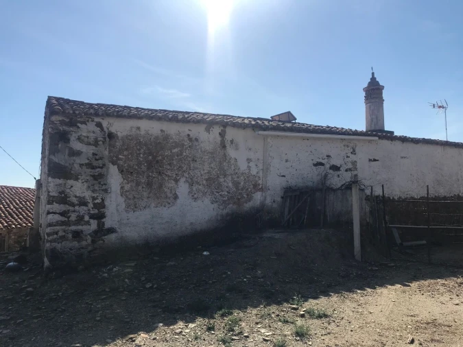 Moradia T5 para Venda em Santana da Serra Foto 2