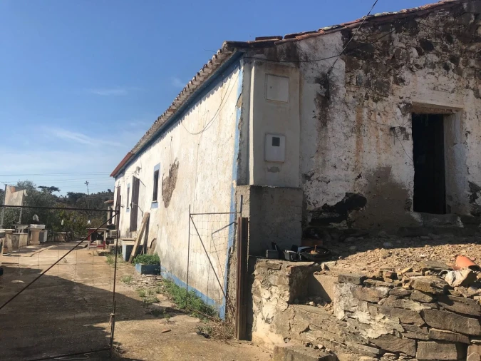 Moradia T5 para Venda em Santana da Serra Foto 3