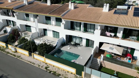 Moradia T3 para Venda em Albufeira e Olhos de Água