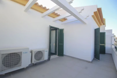 Moradia T3 para Venda em Albufeira e Olhos de Água