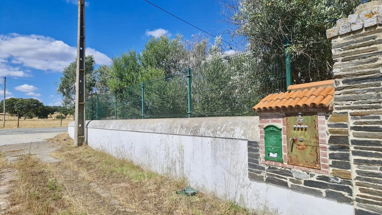 Quinta T18 para Venda em Redondo Foto 2