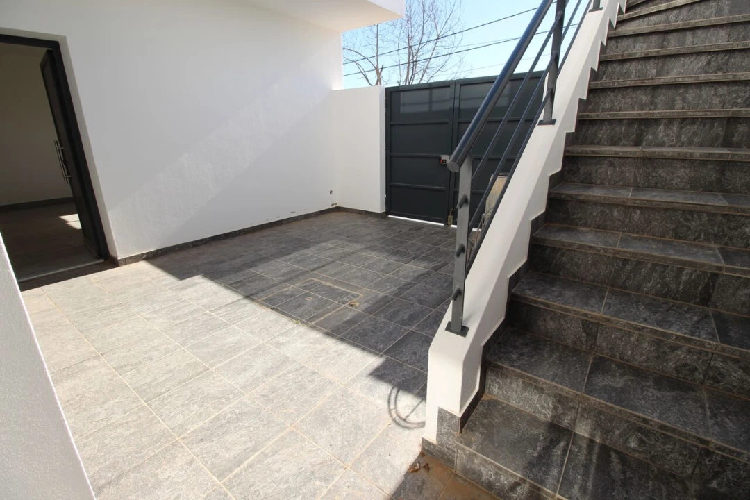 Moradia T6 para Venda em Silves Foto 2