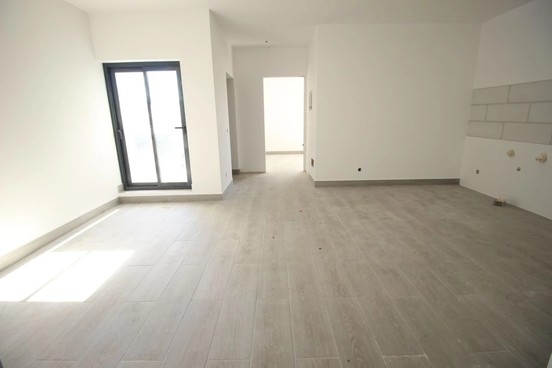 Moradia T6 para Venda em Silves Foto 7