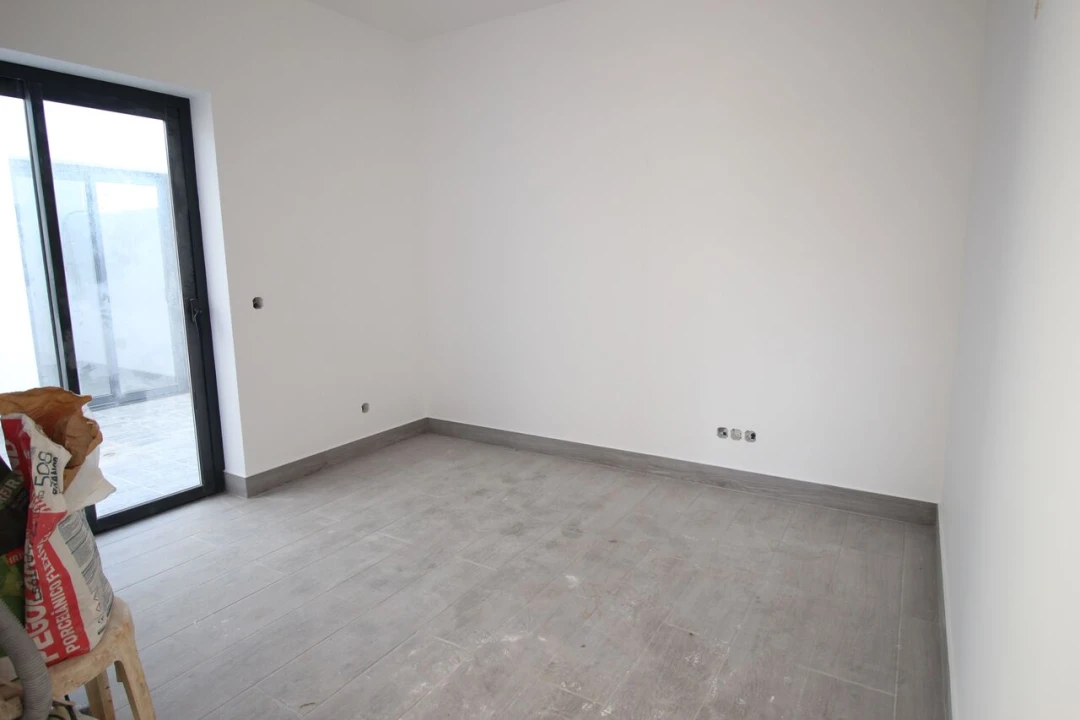 Moradia T6 para Venda em Silves Foto 16