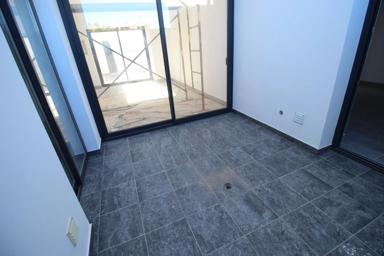 Moradia T6 para Venda em Silves Foto 10