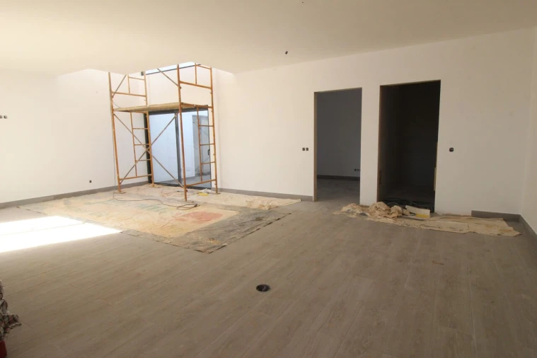 Moradia T6 para Venda em Silves Foto 13