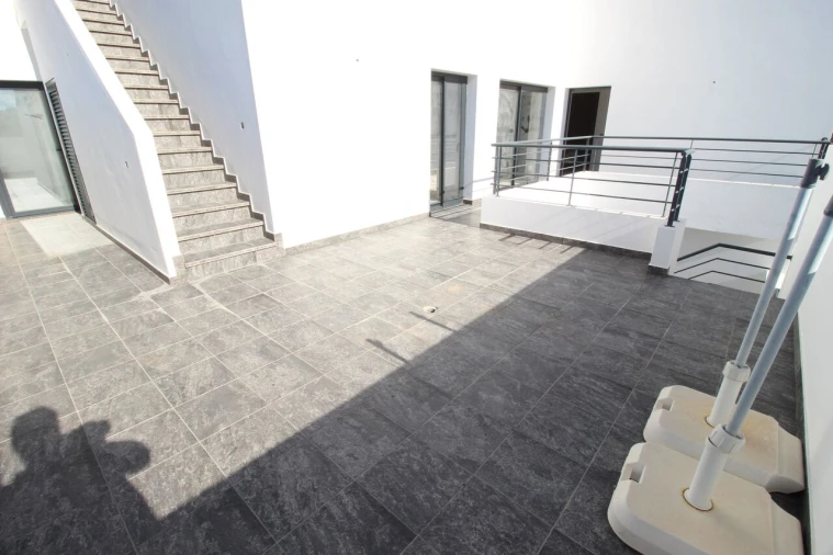 Moradia T6 para Venda em Silves Foto 33