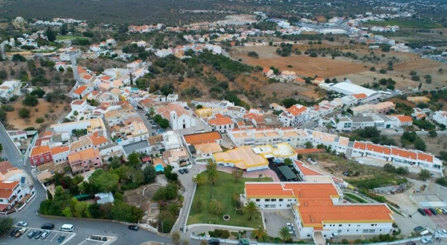 Terreno para Venda em Boliqueime Foto 4