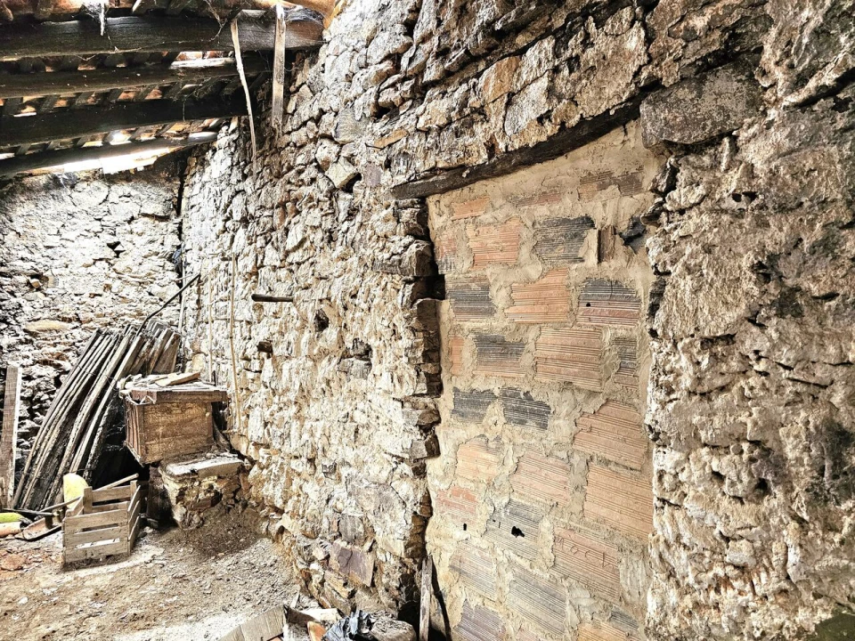 Armazém para Venda em Alferce Foto 7