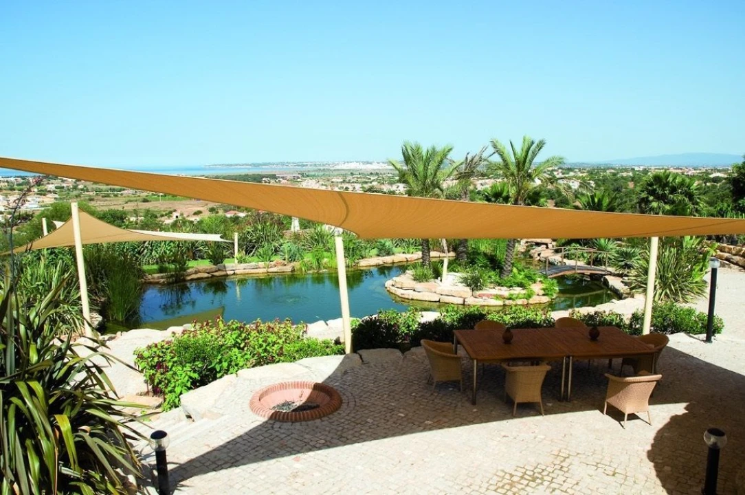 Moradia T5 para Venda em Guia Foto 9