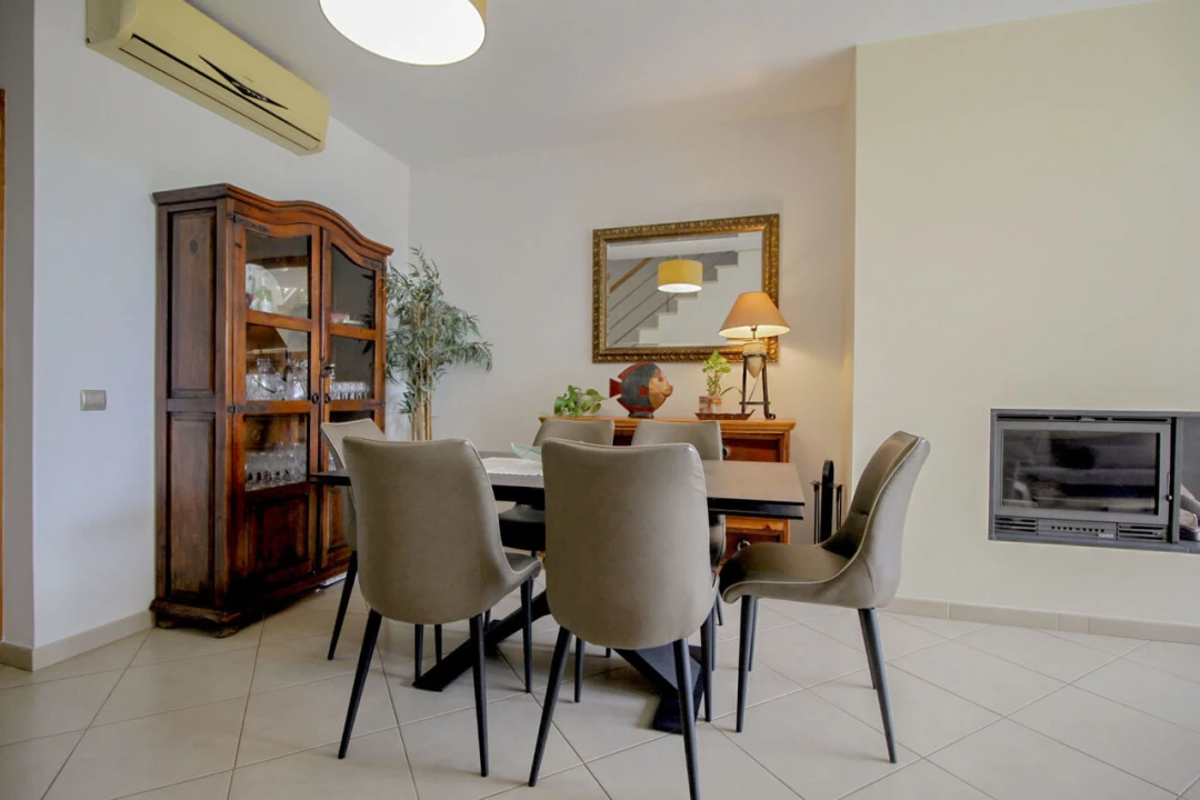 Moradia T3 para Venda em Ferreiras Foto 5