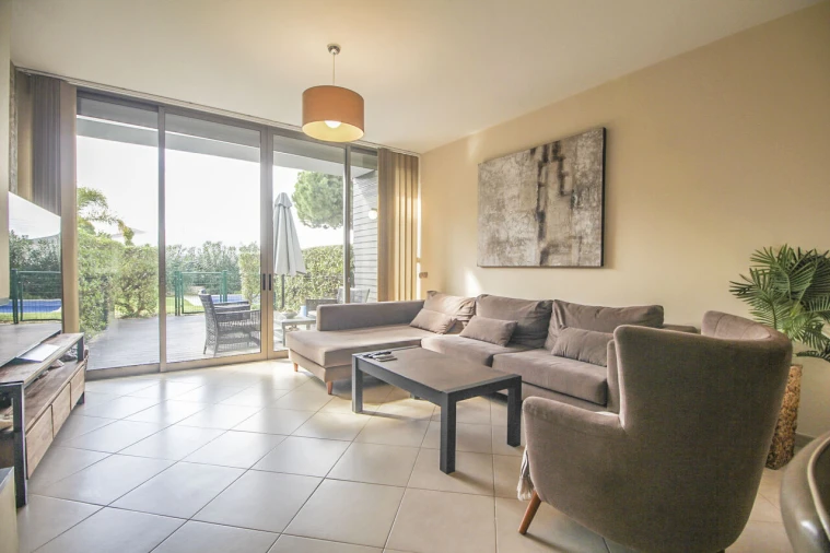 Moradia T3 para Venda em Ferreiras Foto 4