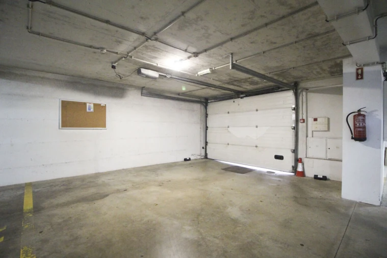 Moradia T3 para Venda em Ferreiras Foto 36