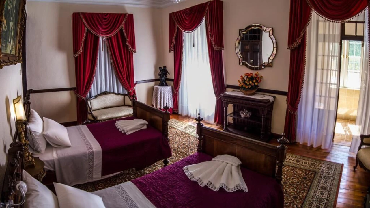 Moradia T6 para Venda em Silves Foto 13