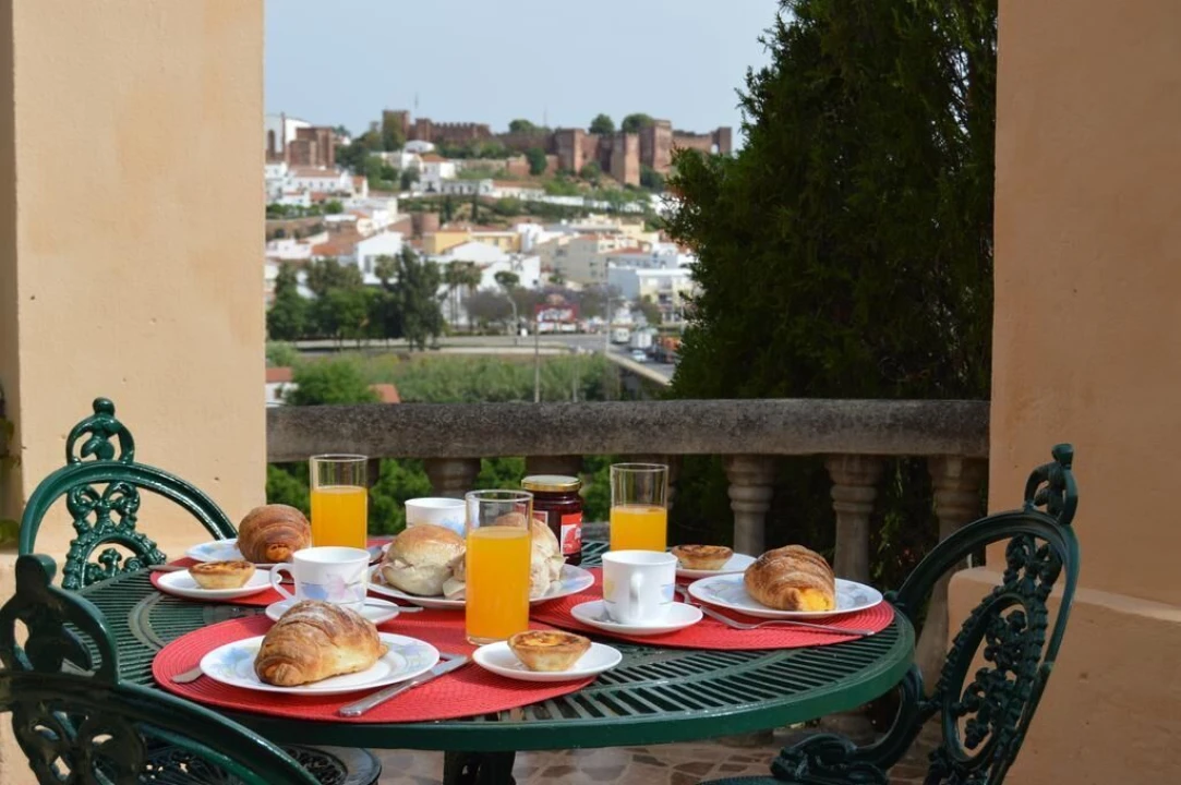 Moradia T6 para Venda em Silves Foto 24