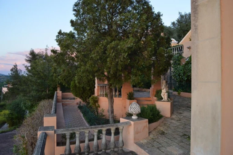 Moradia T6 para Venda em Silves Foto 27