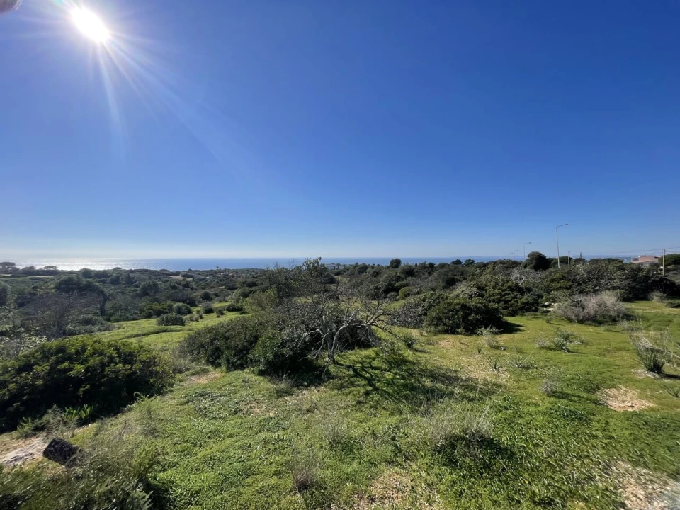 Terreno para Venda em Ferragudo Foto 2