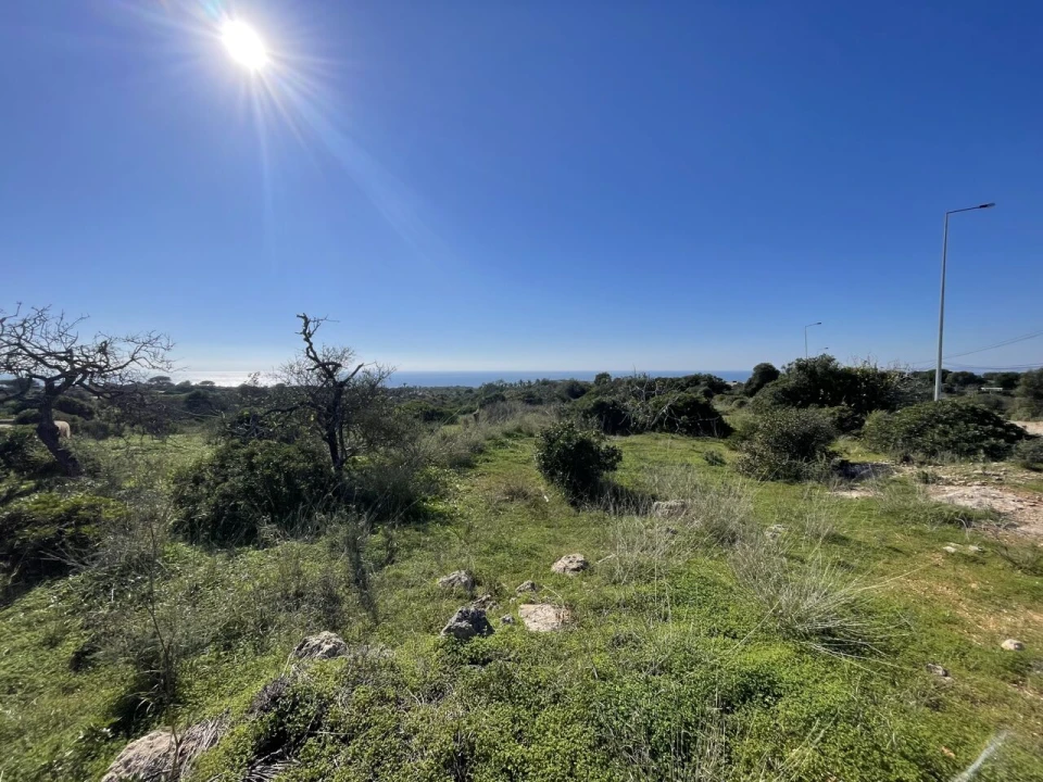 Terreno para Venda em Ferragudo Foto 3