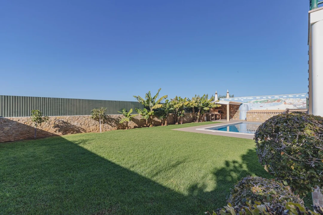 Moradia T8 para Venda em Albufeira e Olhos de Água Foto 24