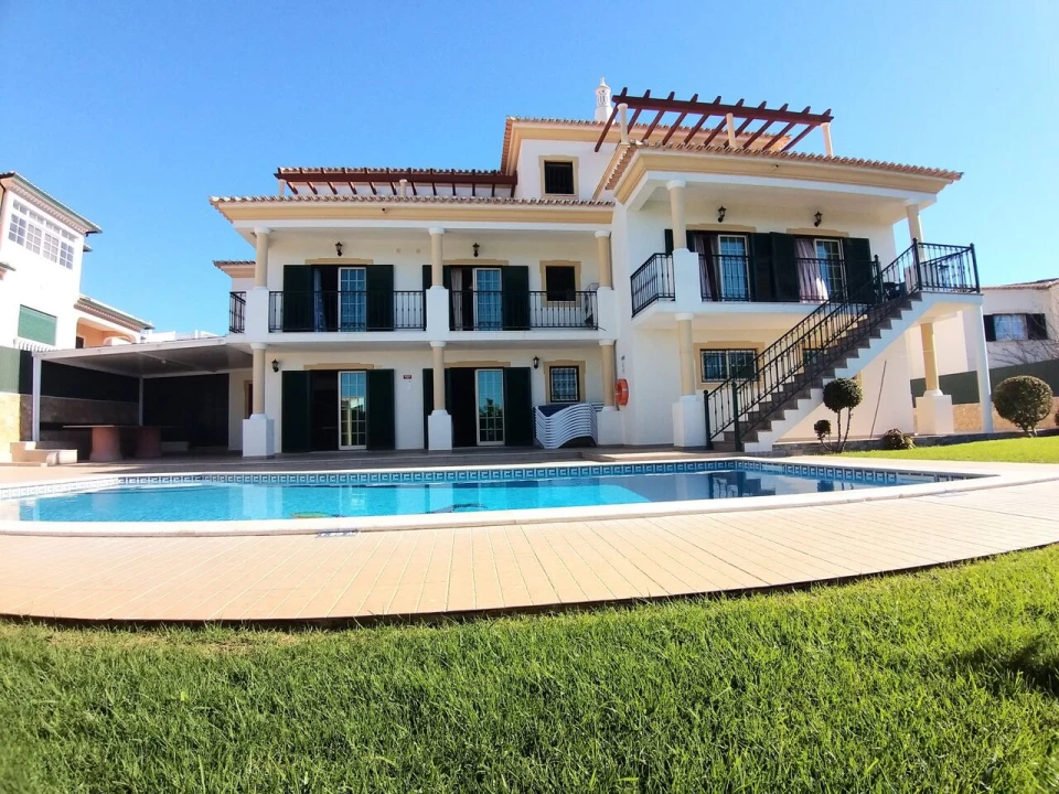 Moradia T8 para Venda em Albufeira e Olhos de Água Foto 3
