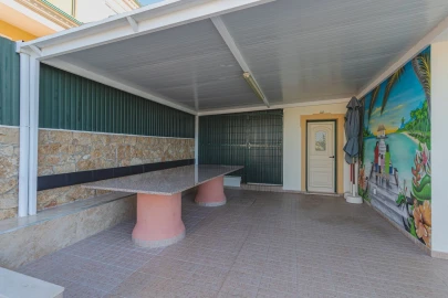 Moradia T8 para Venda em Albufeira e Olhos de Água