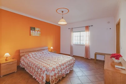 Moradia T8 para Venda em Albufeira e Olhos de Água