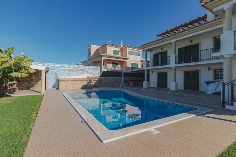 Moradia T8 para Venda em Albufeira e Olhos de Água Foto 5