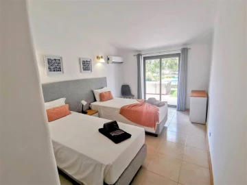 Moradia T3 para Venda em Albufeira e Olhos de Água