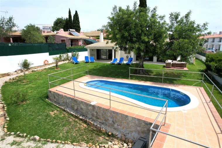 Moradia T3 para Venda em Albufeira e Olhos de Água Foto 7