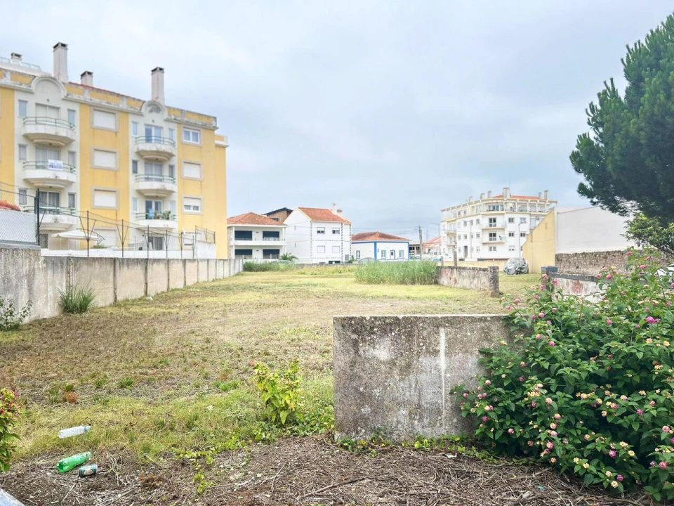 Moradia T12 para Venda em São Martinho do Porto Foto 15