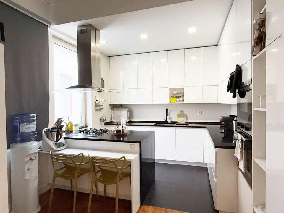 Apartamento T5 para Venda em Avenidas Novas Foto 20