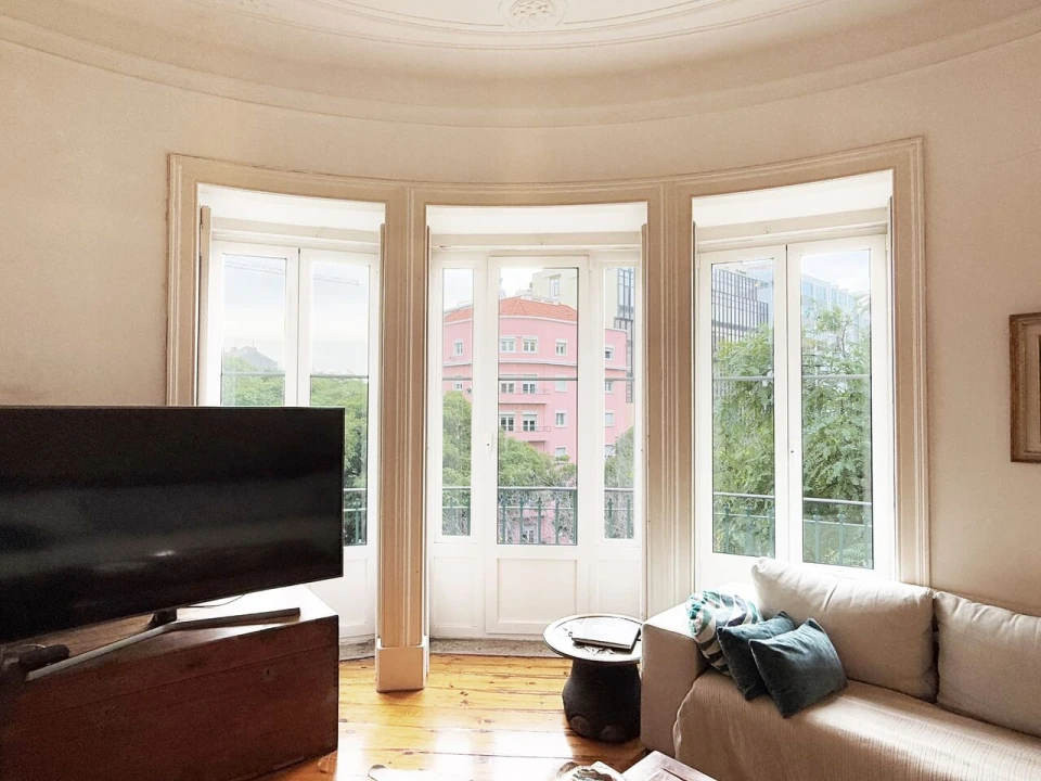 Apartamento T5 para Venda em Avenidas Novas Foto 4