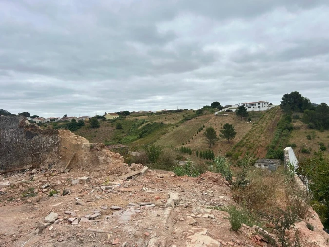 Moradia T3 para Venda em Olhalvo Foto 11