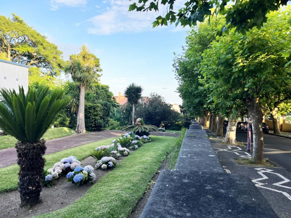 Moradia T5 para Venda em Ponta Delgada (São Sebastião) Foto 52