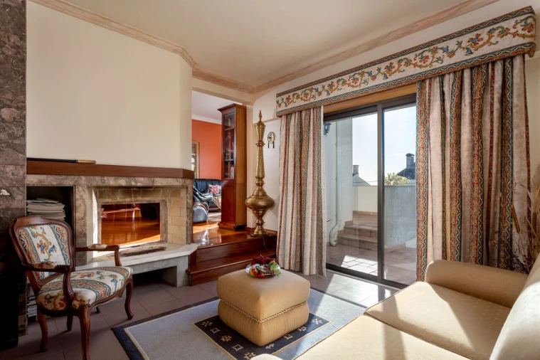 Moradia T6 para Venda em Algés, Linda-A-Velha e Cruz Quebrada-Dafundo Foto 31