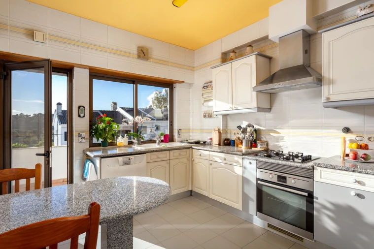 Moradia T6 para Venda em Algés, Linda-A-Velha e Cruz Quebrada-Dafundo Foto 32