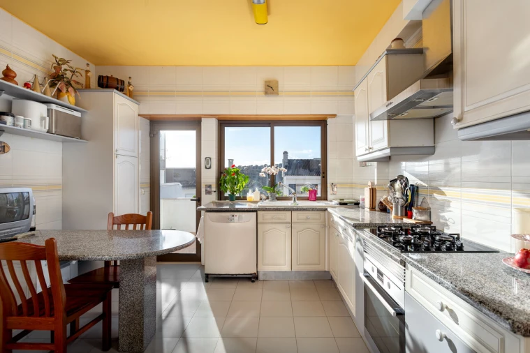 Moradia T6 para Venda em Algés, Linda-A-Velha e Cruz Quebrada-Dafundo Foto 33