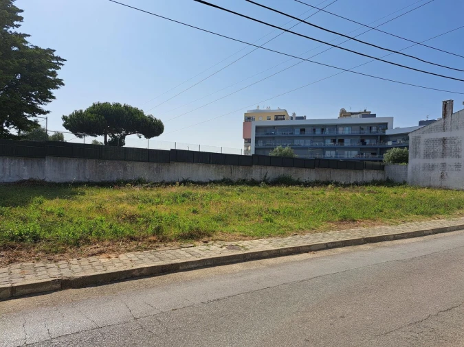 Terreno para Venda em Santo Antonio da Charneca Foto 4