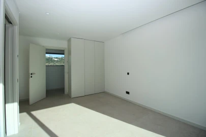 Moradia T4 para Venda em Albufeira e Olhos de Água