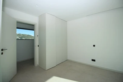 Moradia T4 para Venda em Albufeira e Olhos de Água