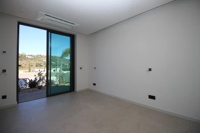 Moradia T4 para Venda em Albufeira e Olhos de Água