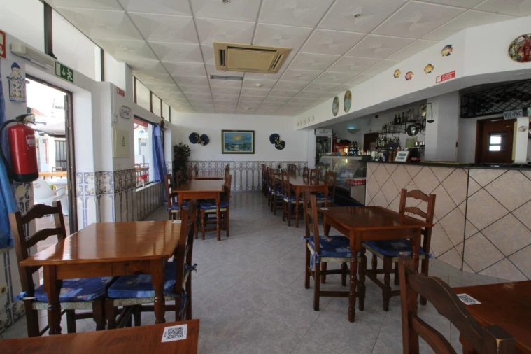 Loja para Venda em Albufeira e Olhos de Água Foto 16