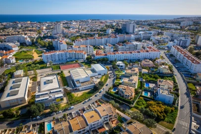 Moradia T4 para Venda em Albufeira e Olhos de Água